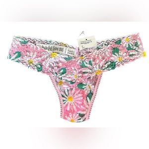 NWT Hanky Panky Signature Lace Thong Panties